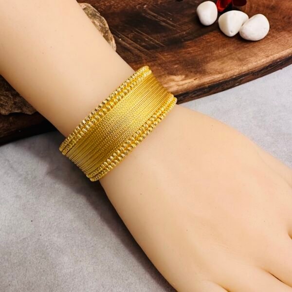 Thick Golden Bracelet